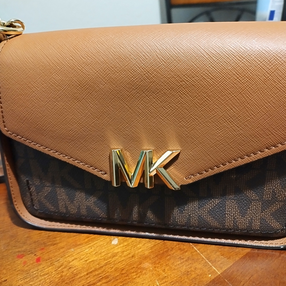 MK Michael Kors Crossbody Purse